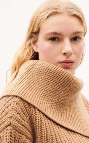 Sweater Knitted Sua from Het Faire Oosten