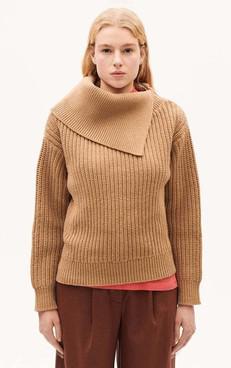 Sweater Knitted Sua via Het Faire Oosten