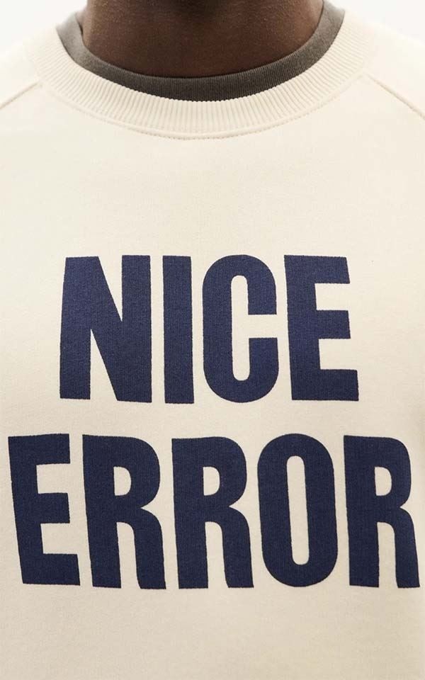 Sweatshirt Error Nice from Het Faire Oosten