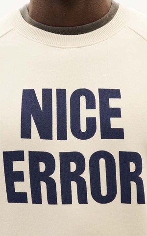 Sweatshirt Error Nice from Het Faire Oosten