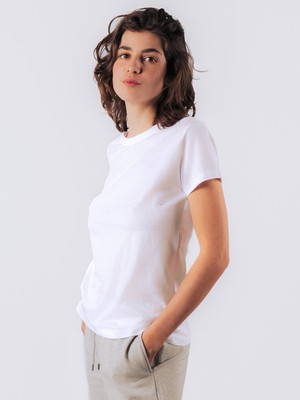 T-shirt Women from Honest Basics