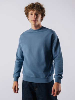 Light Crew Men from Honest Basics