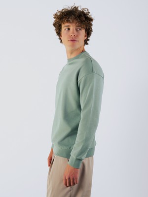 Light Crew Men from Honest Basics