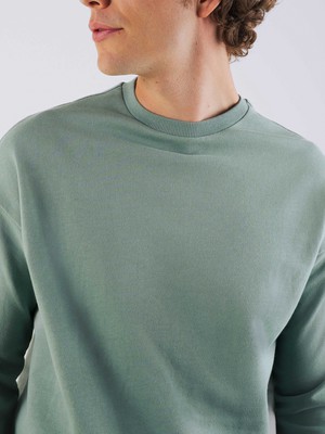 Light Crew Men from Honest Basics