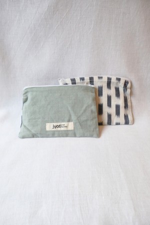 Cotton pouch Thanjavur Mint/ Ikat White from Jyoti - Fair Works