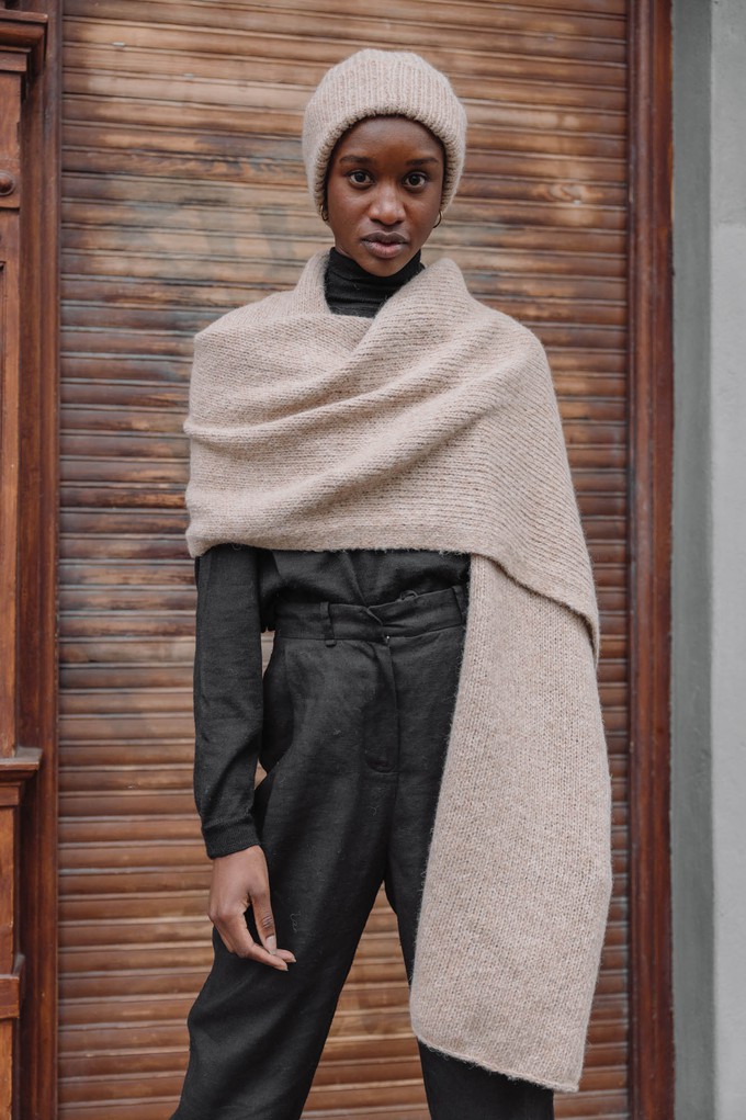 Baby alpaca scarf Tapabocas Sand from Jyoti - Fair Works