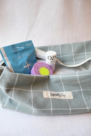 Cotton toiletry bag Phavvaara Ice from Jyoti - Fair Works