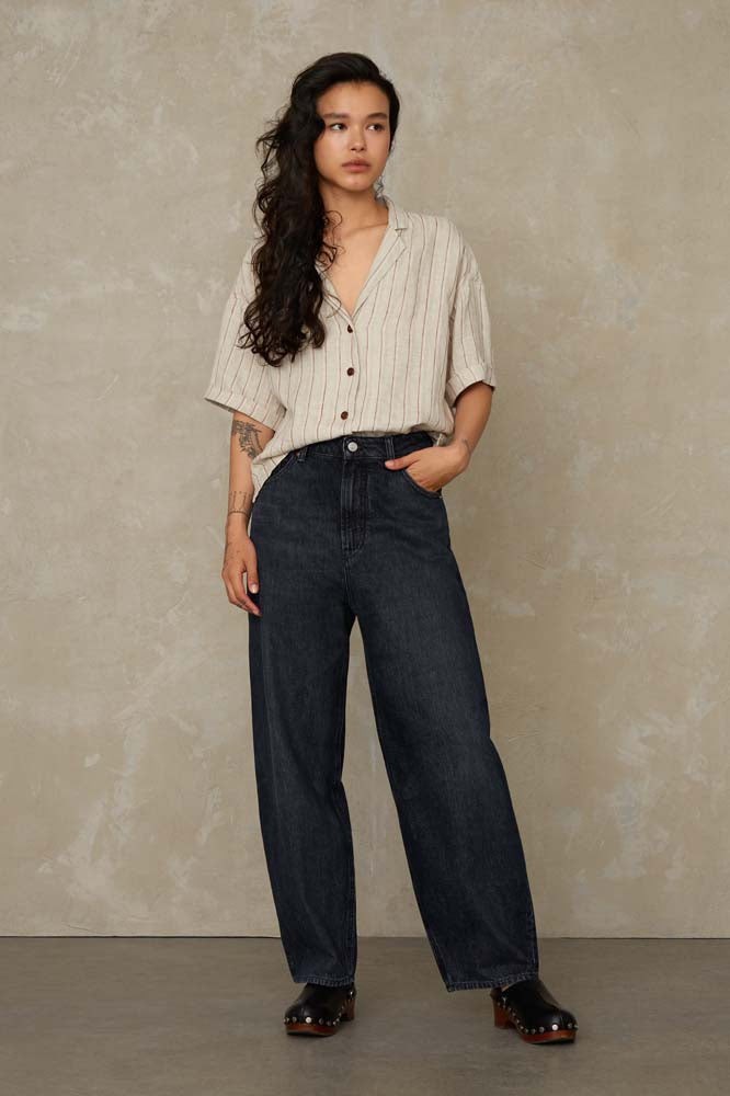 LEILA CROPPED | CLEAN BURGOS RECYCLED DARK from Kings of Indigo