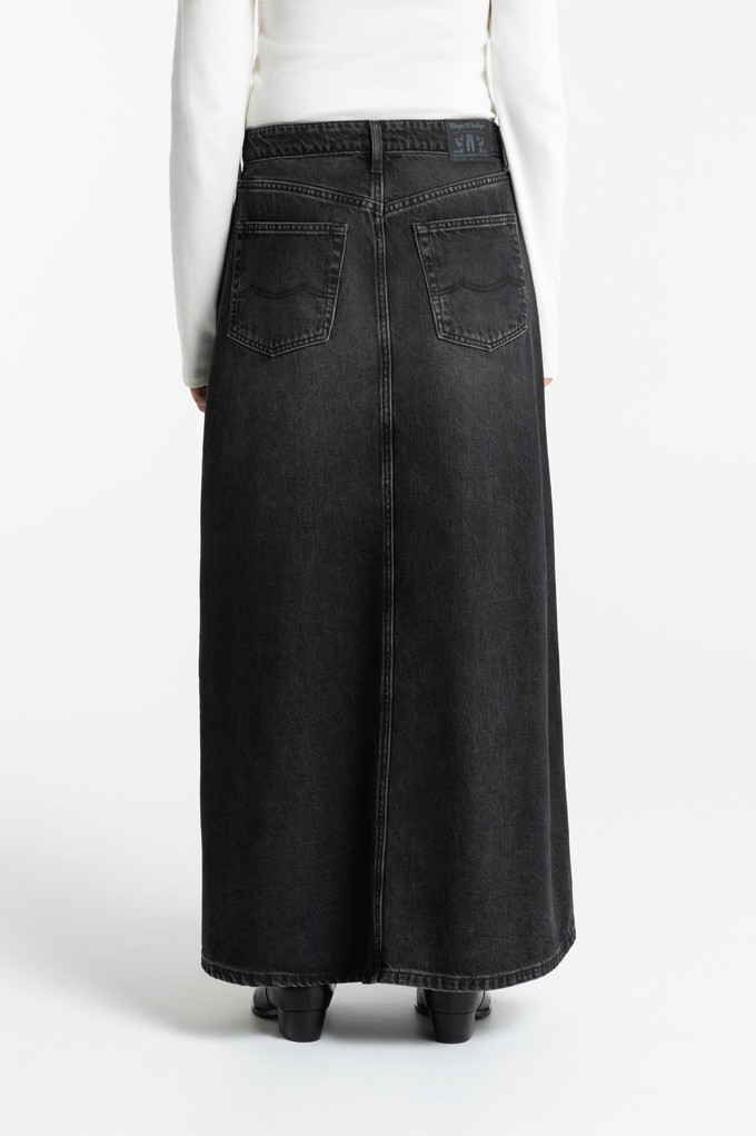 AMIRAH | VILMA BROWN BLACK WORN from Kings of Indigo