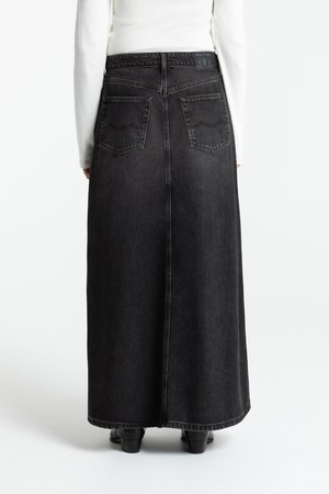 AMIRAH | VILMA BROWN BLACK WORN from Kings of Indigo