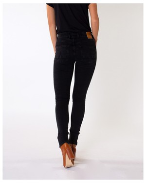 Carey Skinny Black Again from Kuyichi