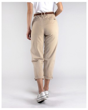 Lara Chino Sand from Kuyichi