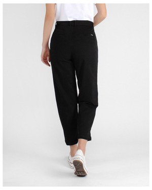 Lara Chino Black from Kuyichi