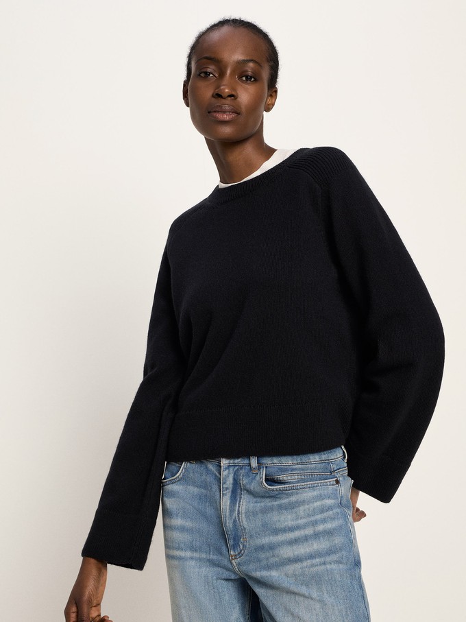 Cropped sweater (GOTS) from LANIUS