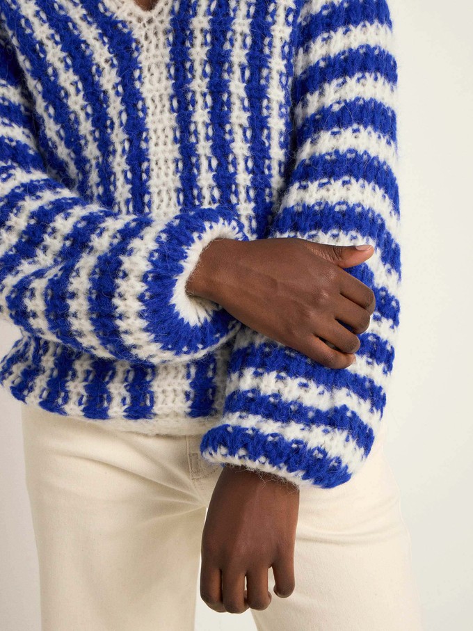 Striped sweater V-neck from LANIUS