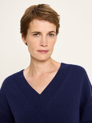 V-neck sweater (GOTS) from LANIUS