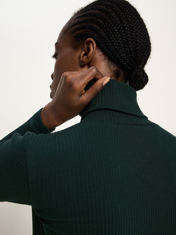 Turtleneck shirt in ribbed look (GOTS) from LANIUS