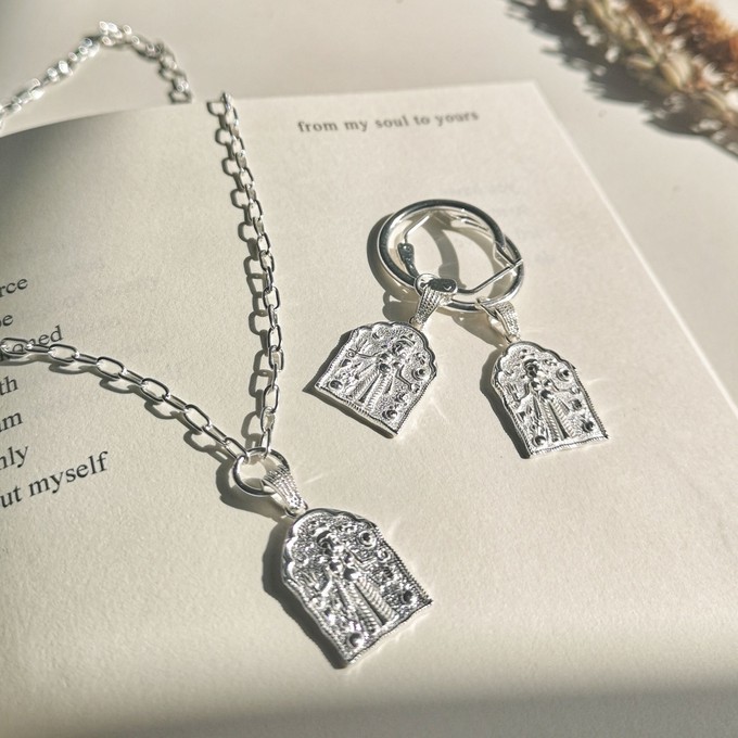 Kali Amulet Hoops Silver from Loft & Daughter