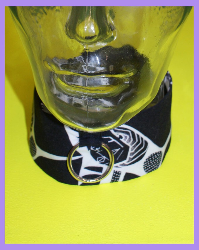 Fantoompijn Choker from logocomo