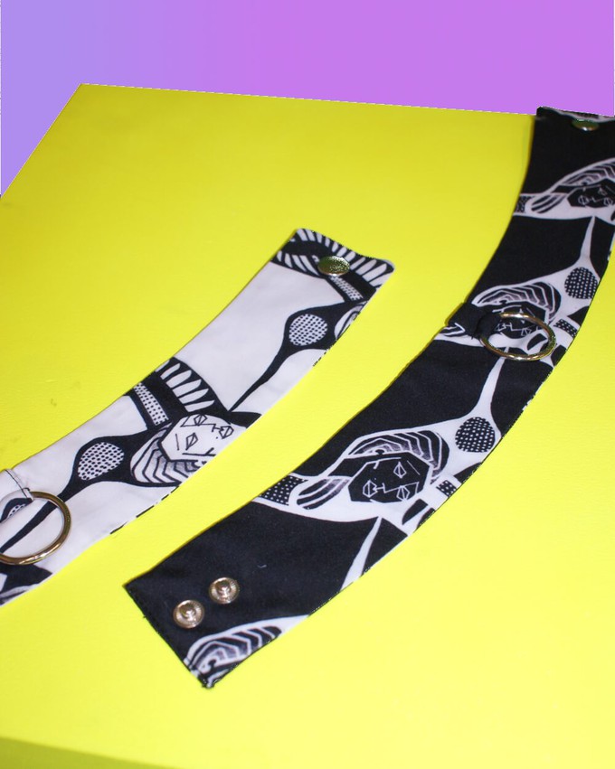 Fantoompijn Choker from logocomo