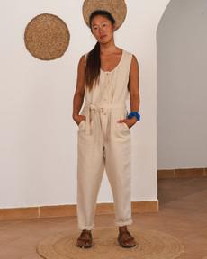 Overall almond via Matona