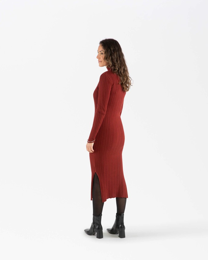 Ribbed Dress maroon from Matona