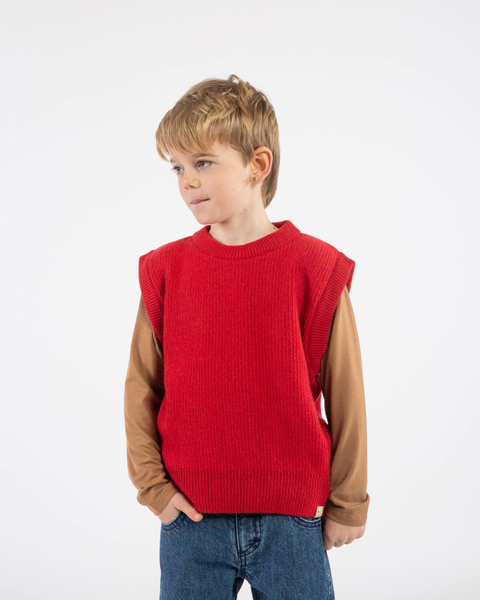 Hug Vest poppy from Matona