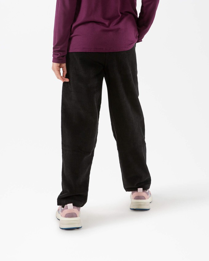 Corduroy Chino black from Matona