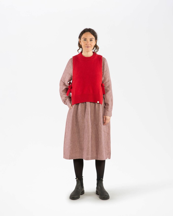 Apron Vest poppy from Matona