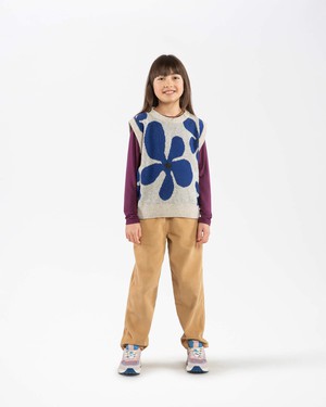 Hug Vest flower from Matona