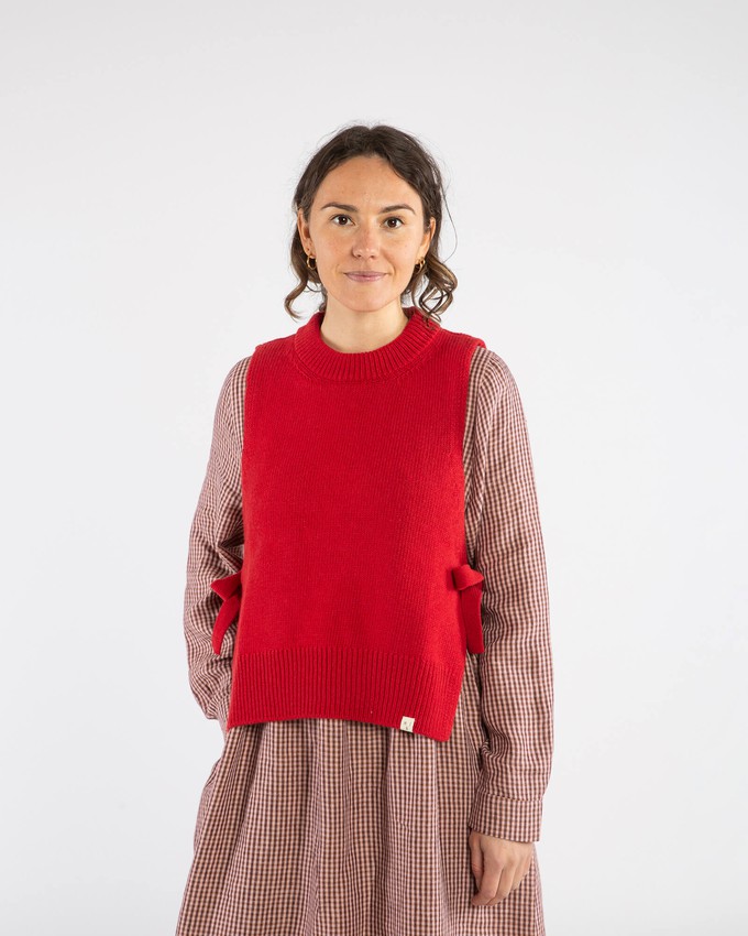 Apron Vest poppy from Matona