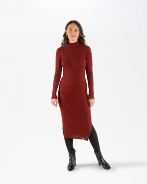 Ribbed Dress maroon from Matona