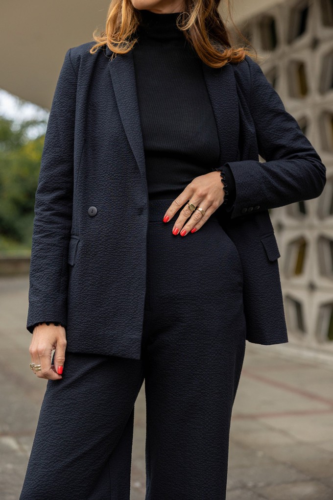 Han pants Black structure from Mon Col Anvers Han pants Black structure from Mon Col Anvers