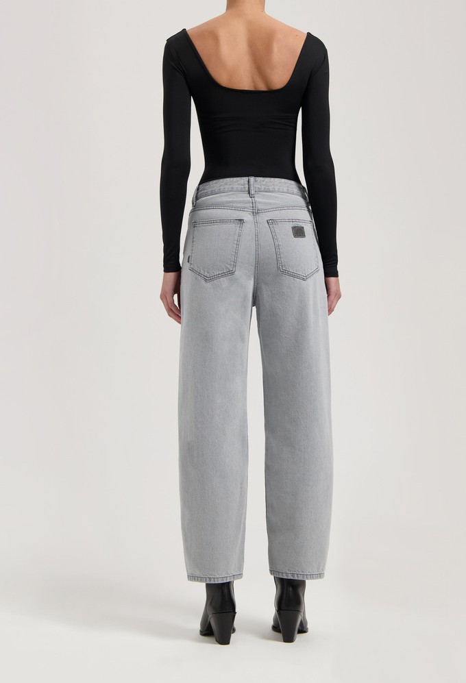 Brooke High Barrel - Light Grey from Mud Jeans