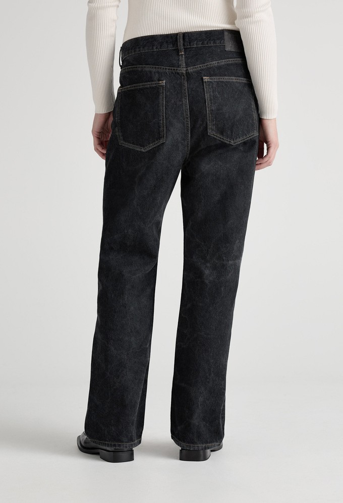Emma Low Loose - Dry Black from Mud Jeans