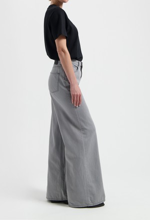 Sara High Loose Flow - Marge Grey from Mud Jeans
