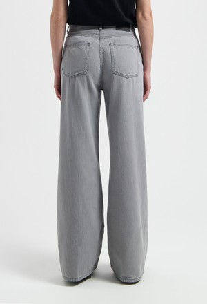 Sara High Loose Flow - Marge Grey from Mud Jeans
