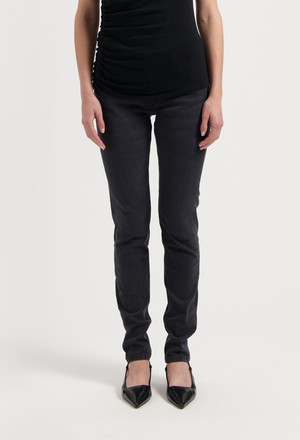 Skyler Mid Skinny - Authentic Black from Mud Jeans