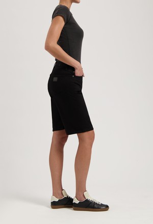 Suzy Mid Short - BlackDip from Mud Jeans