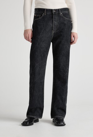 Emma Low Loose - Dry Black from Mud Jeans