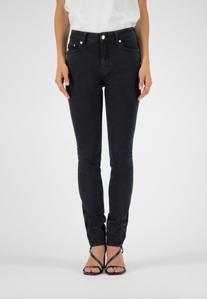 Skinny Hazen - Stone Black from Mud Jeans