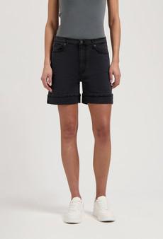 Luna Mid Short - Black Vintage via Mud Jeans