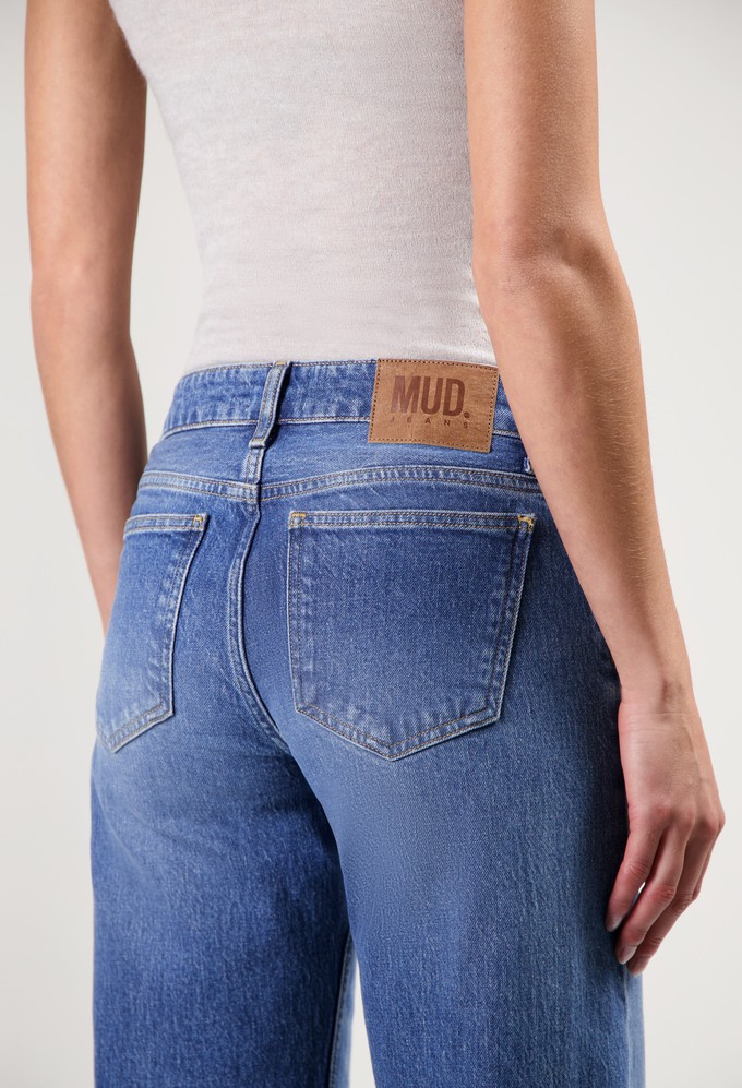 Cleo Mid Loose - Old Stone from Mud Jeans
