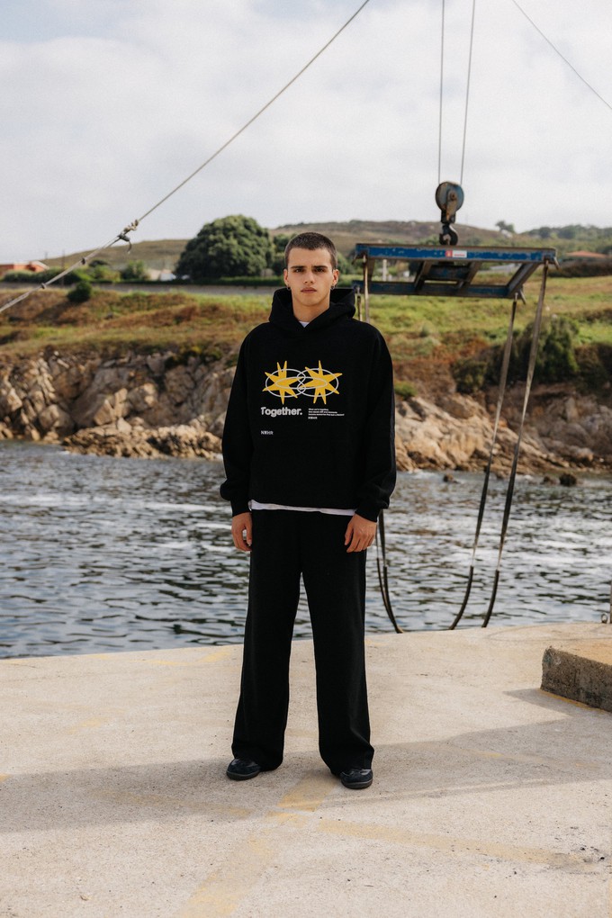 Hoodie Star black from NWHR