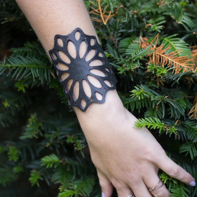 Strawflower Recycled Rubber Bracelet from Paguro Upcycle