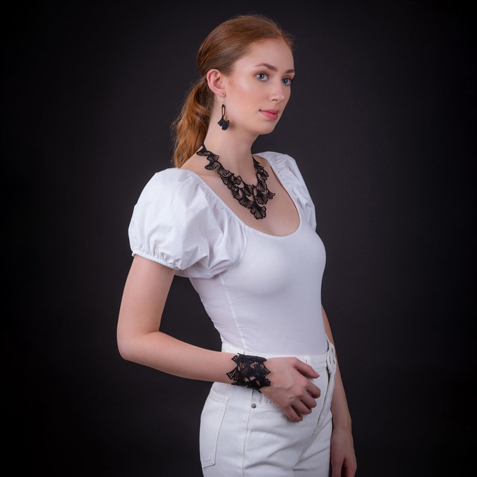 Paguro Upcycle Stylish Fan Leaf Upcycled Rubber Clover Bracelet from Paguro Upcycle