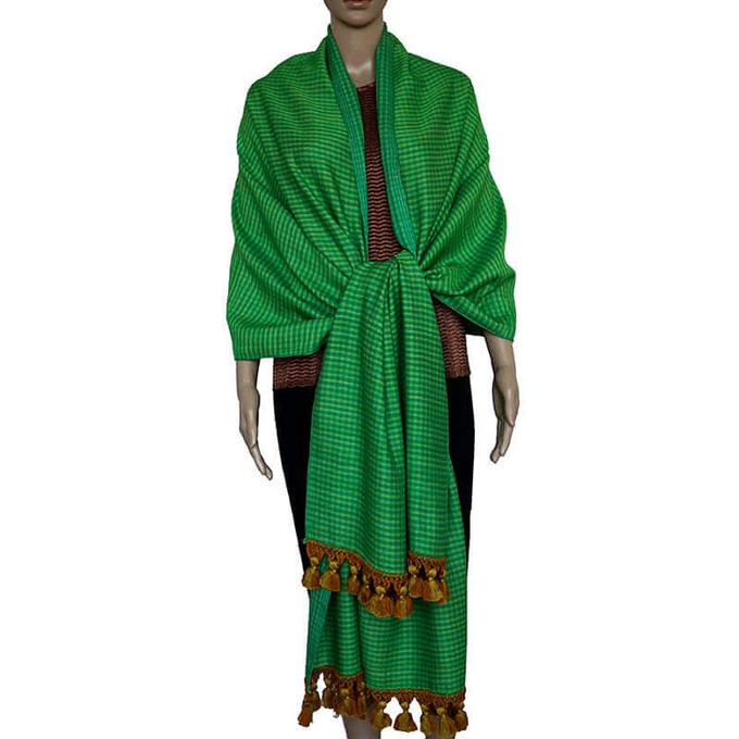Shawl Green Lemon - Oversized - Fashionable and Fairtrade from Quetzal Artisan