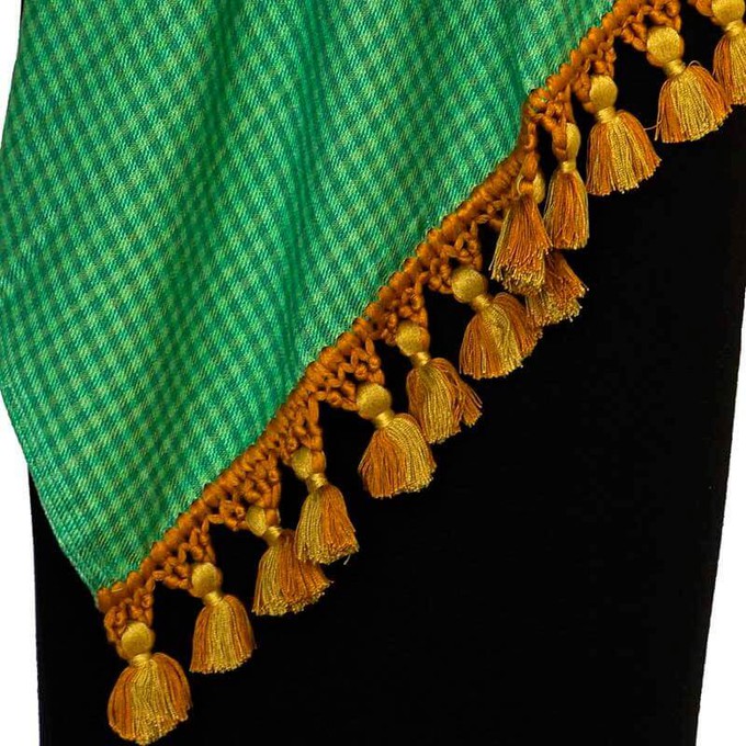 Shawl Green Lemon - Oversized - Fashionable and Fairtrade from Quetzal Artisan