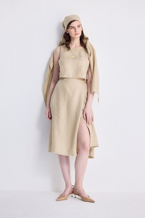 Boxy Crop Top in Neutral Beige from Reistor