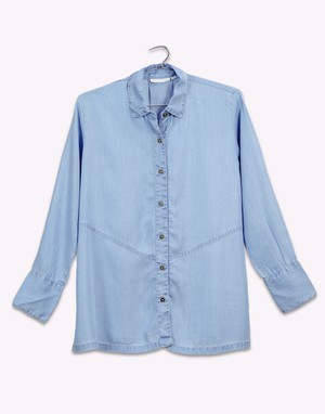 Ready for the World Shirt in Blue Denim from Reistor